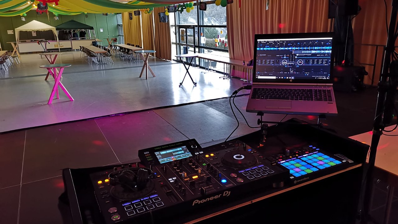 DJ Setup